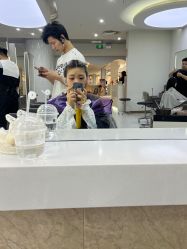 -苏豪路易士·嘉玛发廊