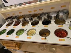 自助调料区-三头牛·潮汕牛肉生蚝火锅 (夏湾店)