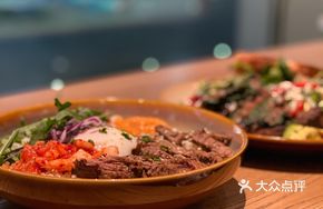 Kimchi Beef Onigiri Rice Bowl