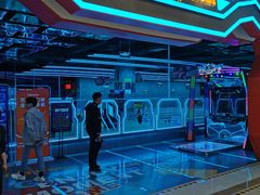 -世代星球·保龄球·镭战真人CS·团建(杨浦店)