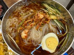 -韩风烤牛肉冷面店