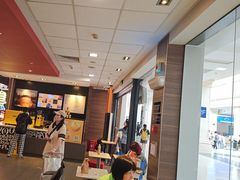 -麦当劳(汉口火车站候车室店)