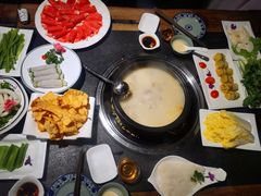 -大匠工房古船木艺术餐厅·猪肚鸡专门店(长白仙岛店)