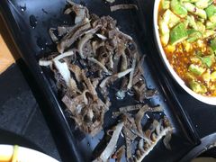 -果松木炭酸菜铜火锅·外婆参鸡汤