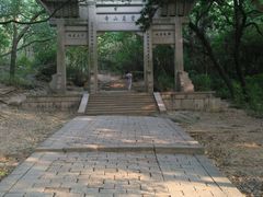 -灵岩山风景区