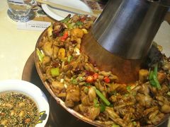 -老佛爷炭火蛙锅直营(清滨路总店)