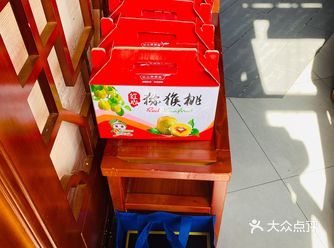 环境： 一般 服务： 一般「三鲜鸳鸯」改良了太多了