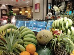 -广州万富希尔顿酒店·感趣自助餐厅·金秋蟹宴生蚝海鲜刺身烧烤