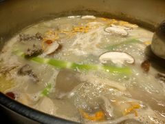 -煲王粤菜餐厅(中侨中心店)