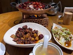 -隔壁老王·家常云南菜(花巷店)