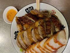 烧鹅拼叉烧饭-吾家香港烧腊专门店