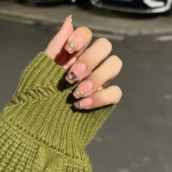 -悦指间美甲美睫