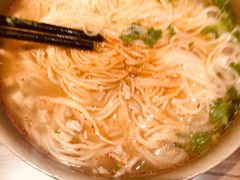 猪肘汤面-亮亮面馆(经六路店)