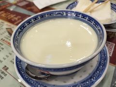 -赵记传承特色牛奶甜品(泉城广场店)