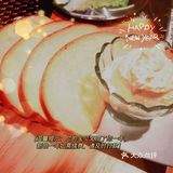 冬天三件套：烤肉奶茶和姐妹