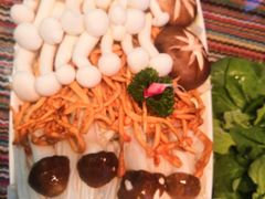精品菌菇组合-慢丽江·云南野生菌土鸡锅(付家庄店)