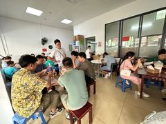 -味为先光明乳鸽(光明总店)