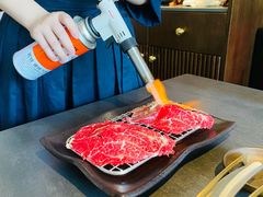 -铭牛烧肉·和牛海鲜自助(高新月牙湖店)