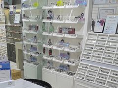 -诺柯视眼镜-蔡司依视路官方工厂店(淞南一店)