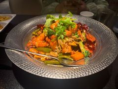 -辣尚瘾·烤鱼·新川菜(牡丹园直营店)