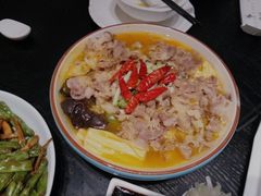 酸汤煮极品肥牛-柒园·三十年创意杭帮菜(龙湖滨江天街店)