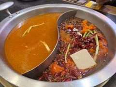 -沸炉重庆老火锅(军事博物馆店)