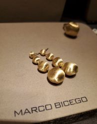 -周生生Chow Sang Sang(先天下店)