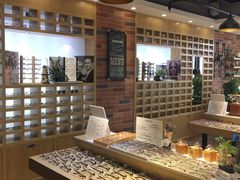-A380视光·蔡司眼镜店(锦艺城店)