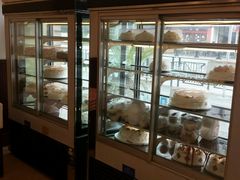 -红宝石·鲜奶小方·海派西点房(南丹店)