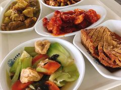 -同济大学本部学苑饮食广场