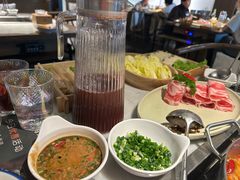-尚尚仙·酸汤猪手·猪肚鸡火锅(华联万柳购物中心店)