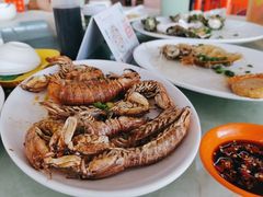 -红月湾海鲜饭店•沙滩海景(双月湾店)