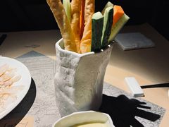 笔筒色拉-穹六人间 people 6(岳阳路店)