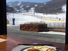 -中旅松花湖滑雪场