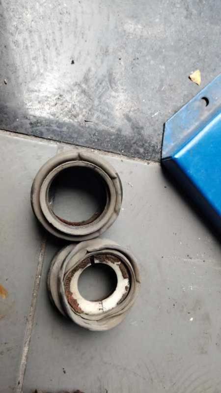 更换减震器 压力轴承