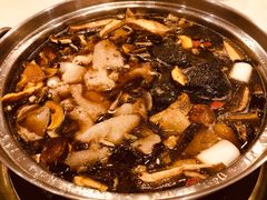 乌鸡菌汤-太婆天府山珍酒楼(亚运村店)