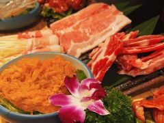 -明洞阿姨·韩式酱蟹烤肉·创意料理(三元桥店)