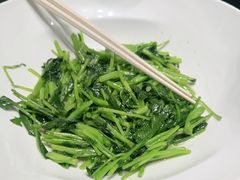 -忆江南·临江鱼馆