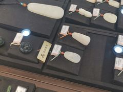 -品真阁华夏典当行(四通桥店)