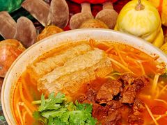 -粉八·云南米线·建水烧烤(常熟路店)