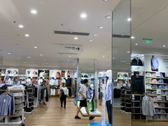 -优衣库(上海颛桥万达广场店)