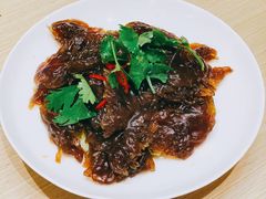 -香港百合居(LCM置汇旭辉广场店)