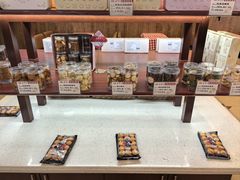 -红宝石·鲜奶小方·海派西点房(南丹店)