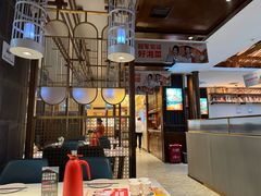 -阿瓦山寨·湘菜现炒·剁椒鱼头王(咸阳总店)