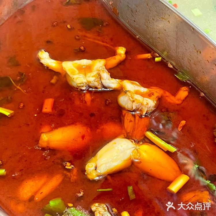 广州！这家18年老味道的田鸡真的嘎嘎香😋 