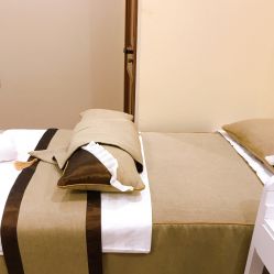 点击看大图 -芳朵美容养生SPA