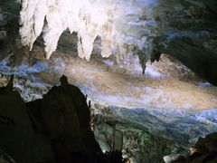 -巴马水晶宫