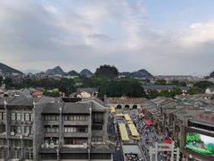 -四月吧餐厅(正阳步行街店)