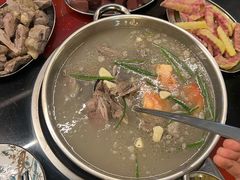 -老石黑山羊毛驴肉火锅(金凯广场店)