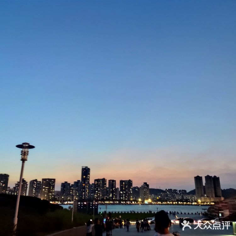 珠海打卡地📍晚上的日月贝歌剧院🐚超壮观